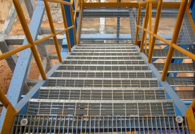 Steel grating